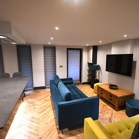 Luxury Non Smoking 2 Bedroom Retreat In Norfolk Attleborough Bagian luar foto